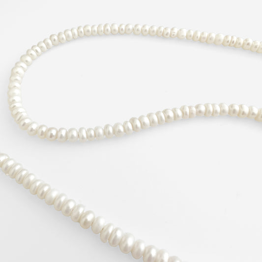 Claire Beaded Pearl Necklace by Deduet