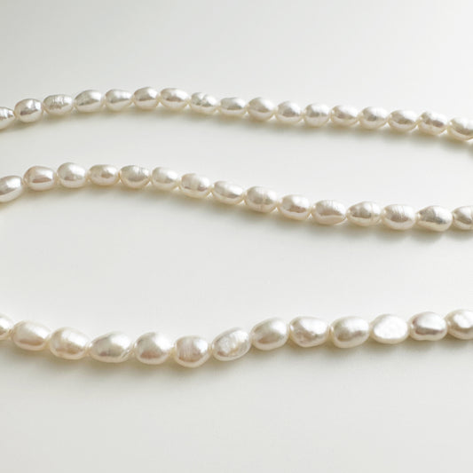 Lucia Pendant Pearl Necklace by Deduet