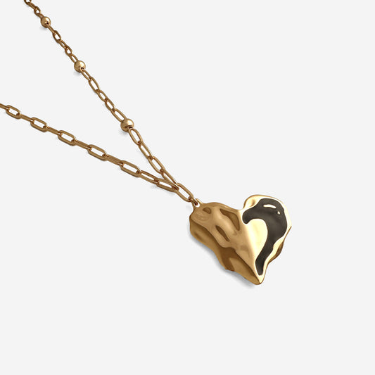 Mae Heart Pendant Necklace by Deduet