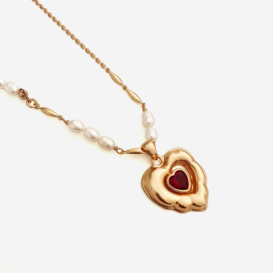 Simone Heart Pendant Necklace by Deduet