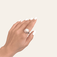 Artemis Pearl Ring | Deduet
