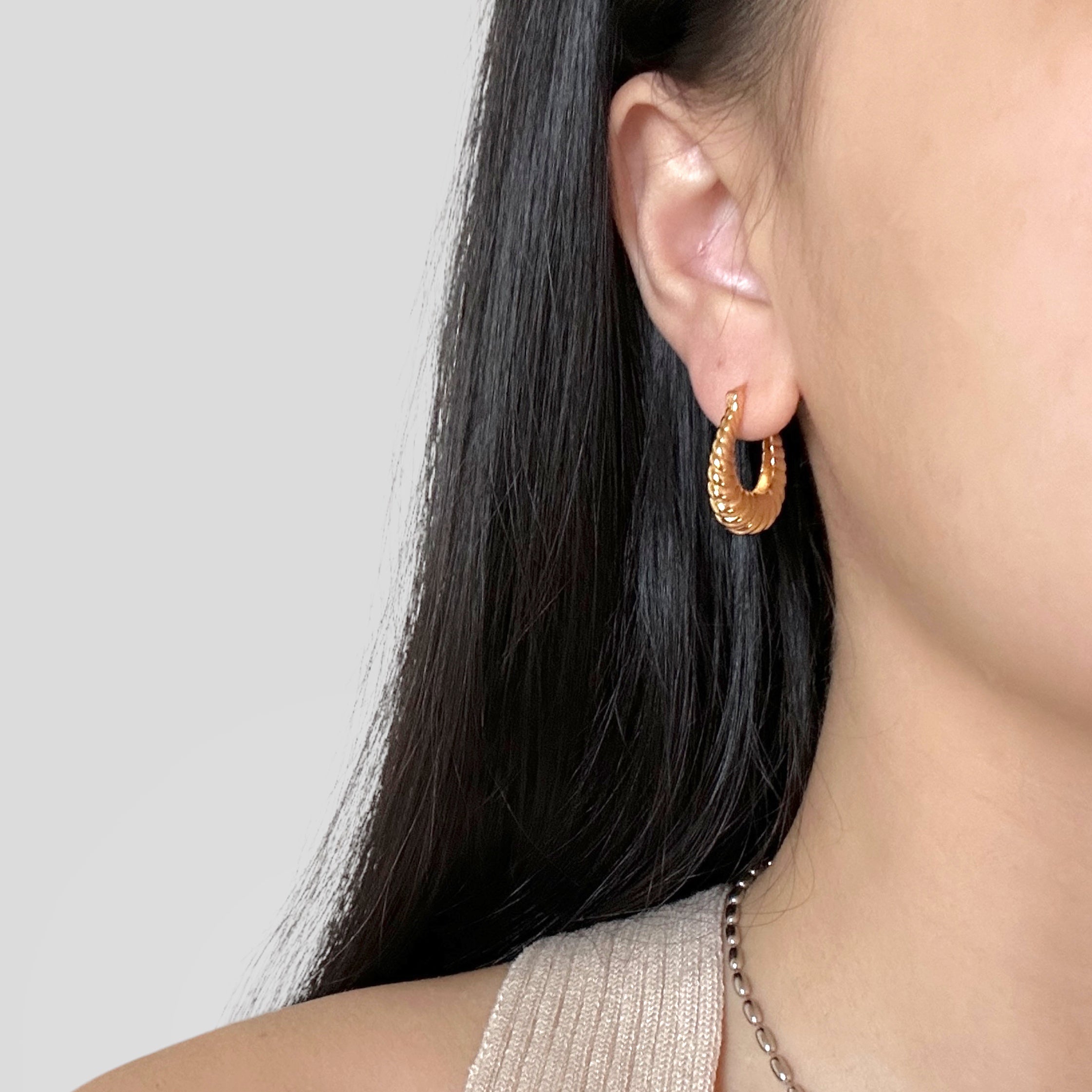 Cecilia earrings on sale