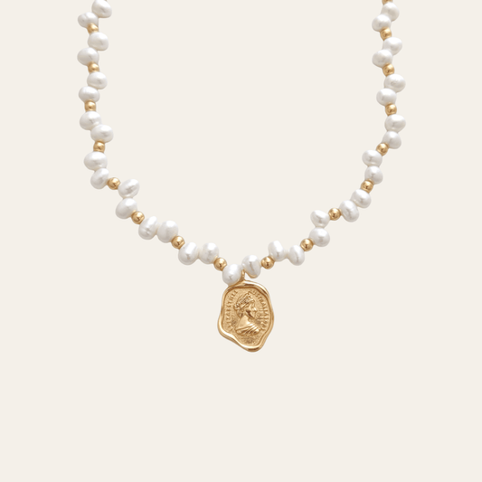 Elizabeth Pendant Pearl Necklace by Deduet